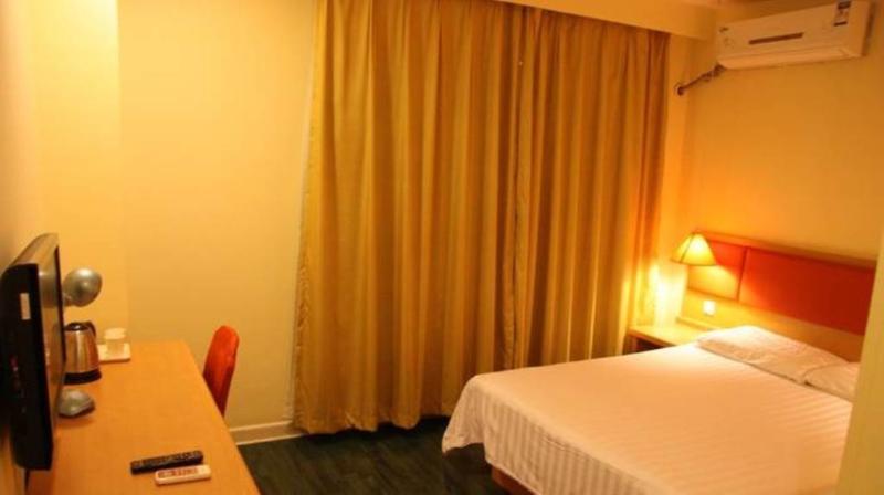Home Inn Shanghai South Pudong Road Expo Екстериор снимка